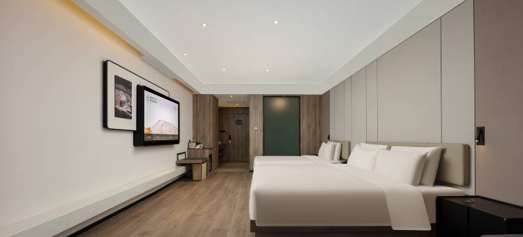 乌鲁木齐高铁站经开万达亚朵酒店图片