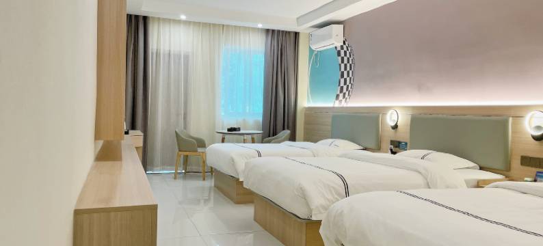 天然居酒店(防城区嘉乐城店)图片