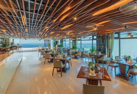 Mandila Beach Hotel Danang Hotel Overview