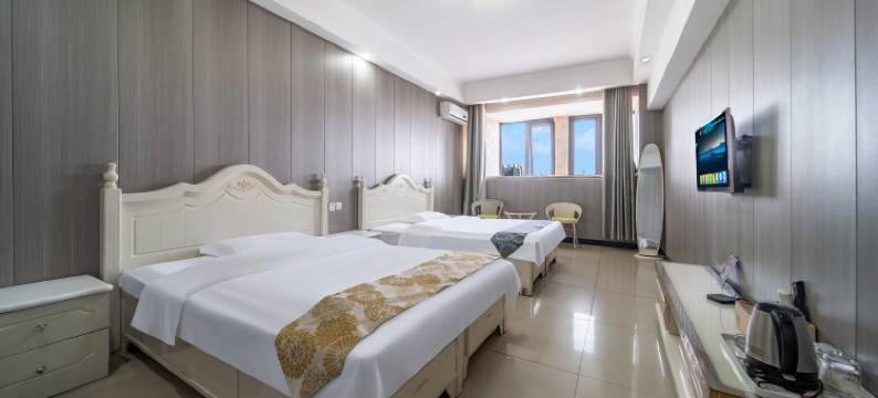 长锦时尚酒店(郑州火车站二七广场地铁站店)图片