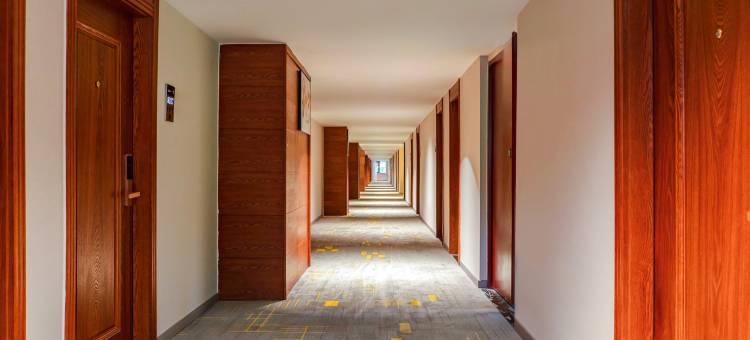 云上四季酒店(贵阳北站世纪城店)图片