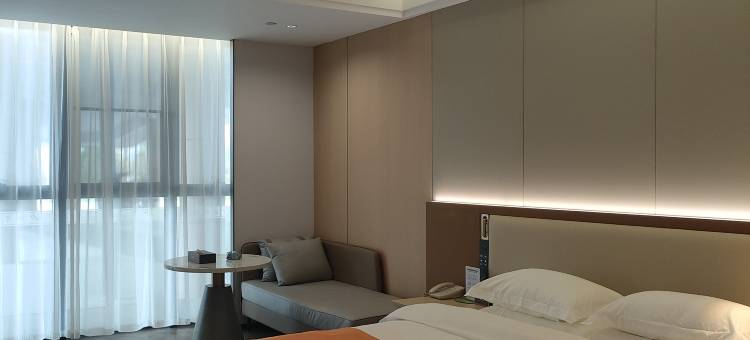 平凉体育公园酒店图片