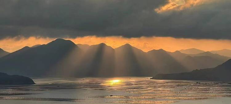花筑·揽月拾光·C位海景·日升月恒·露台观景美宿(三沙东壁店)图片