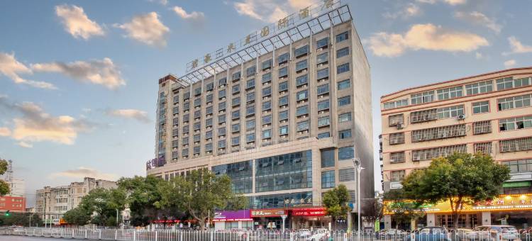 临泉君豪大酒店图片