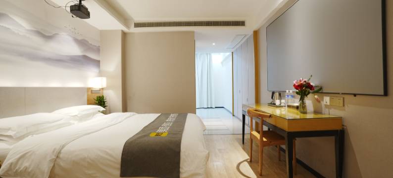 铂莱华大酒店(武汉江汉路步行街店)图片