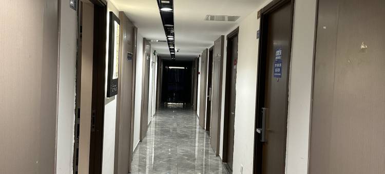 野晚·影院体验公寓(南京南站南广场店)图片