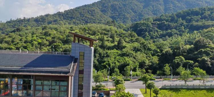 格林温泉美宿(姑婆山旅游度假区集散中心店)图片