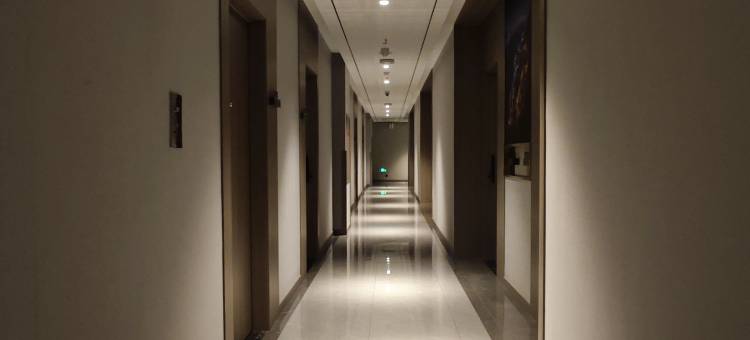 如家UP华驿智旅酒店(解放碑步行街十八梯店)图片