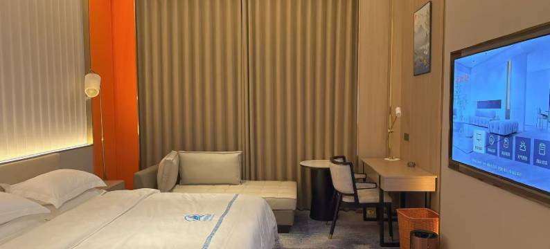 利豪酒店(仪陇高铁站店)图片