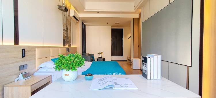 铂玥影视酒店(湛江坡头区海油发展工程技术公司店)图片