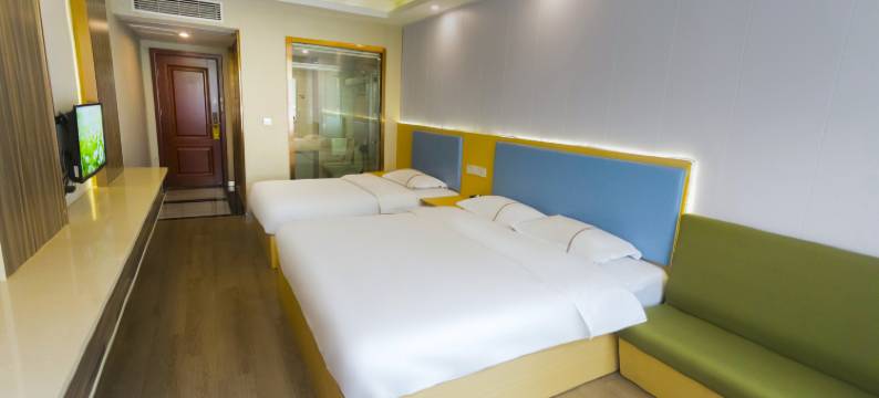 品悦酒店(咸宁火车站店)图片