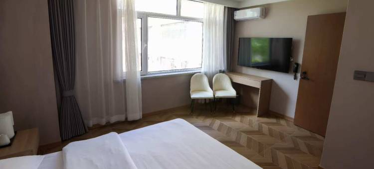 柞树简居酒店(青冈华安国际店)图片