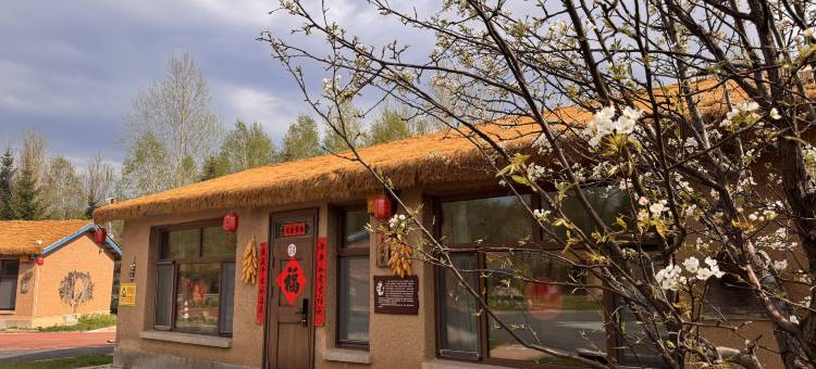 雪韵假日精选酒店(亚布力滑雪旅游度假区店)图片