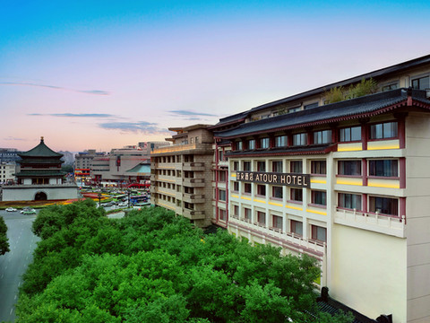 西安钟鼓楼广场亚朵酒店