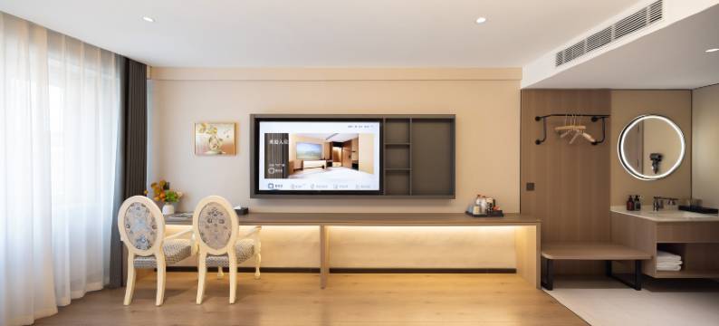 季朵酒店(青年大街地铁站中街步行街店)图片