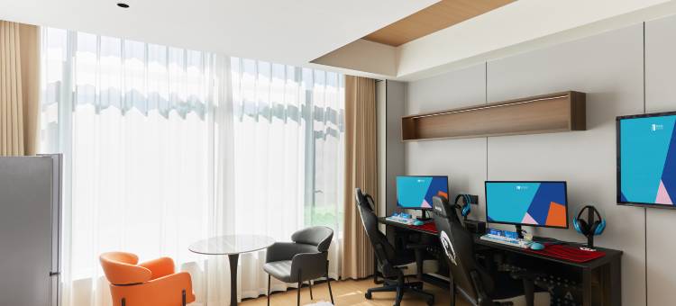 优恩电竞酒店(南京夫子庙武定门地铁站店)图片