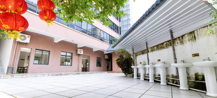 湛江悦心酒店(湛江民国风情街岭南师范学院店)图片