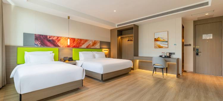 季枫酒店(奎屯驿马巷旅游文化街区店)图片