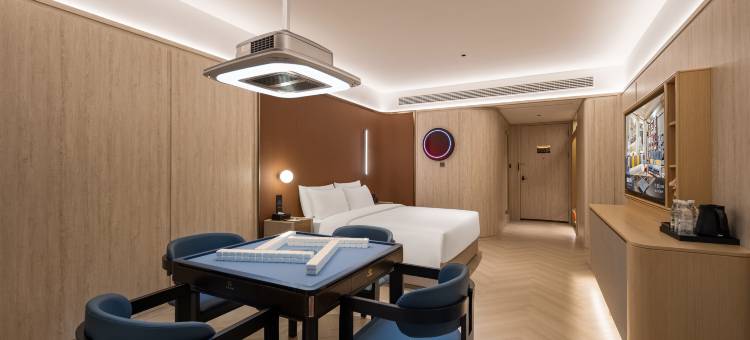 铂悦水晶酒店(火车站联盛九江快乐城店)图片