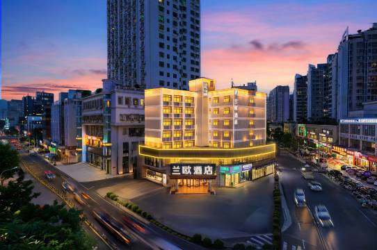 兰欧酒店(省政府日月广场免税店)