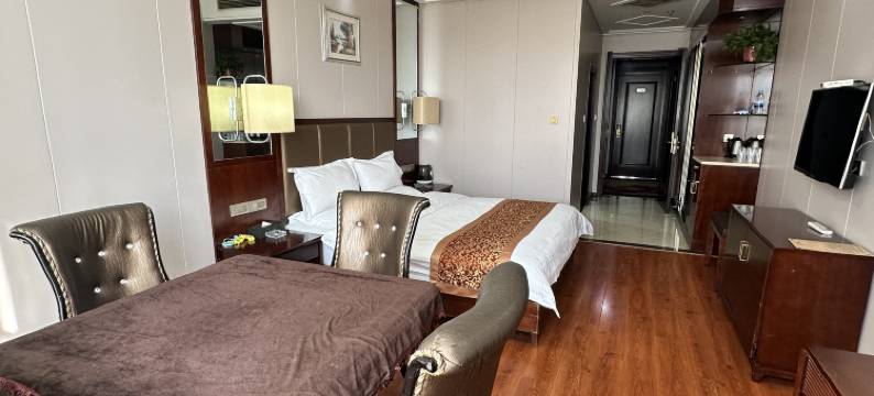 平陆鸿运商务酒店图片