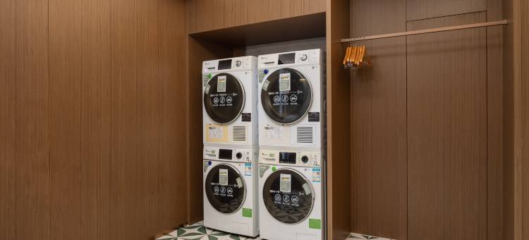 康福瑞酒店(深圳虹桥公园光明城地铁站店)图片