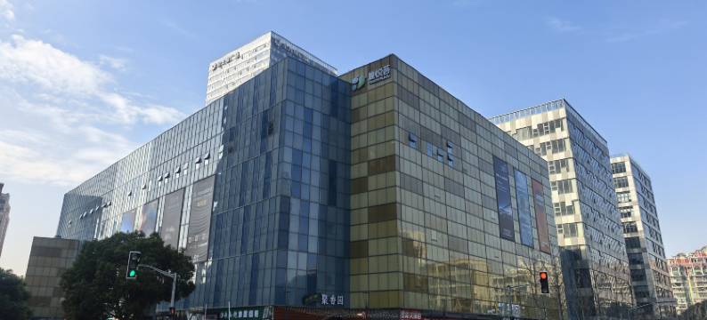 半月里青年酒店(上海西站环宇城店)图片