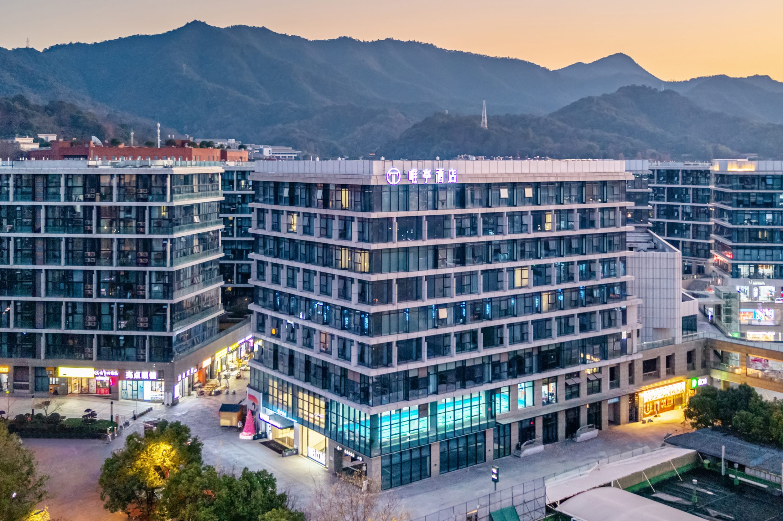 Hangzhou Xixi Rezen Hotel Over view