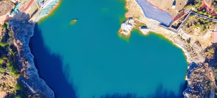 游垫古村太空舱民宿图片