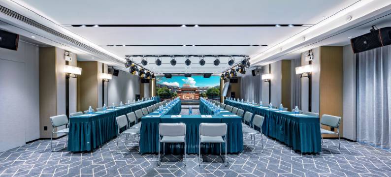 ECHENG·怡程酒店(崇左南站爱琴海购物中心店)图片