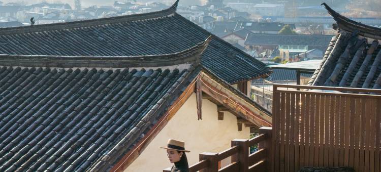 岚彩四时·晓山青山居图片