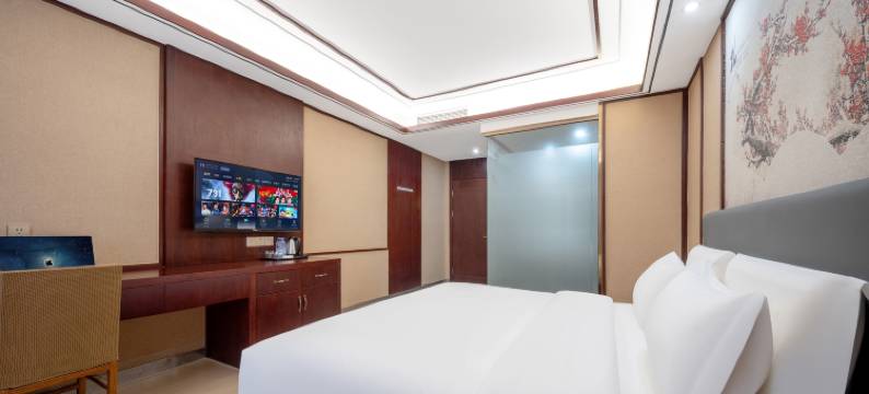 亚曼轻奢酒店(木雕城五马塘夜市店)图片