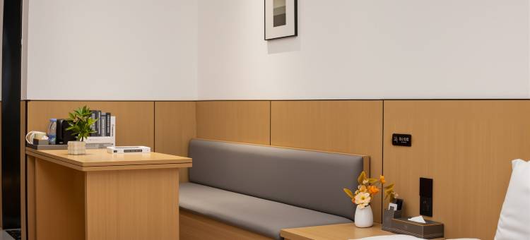 深圳华怡HOTEL(体育中心八卦岭地铁站店)图片