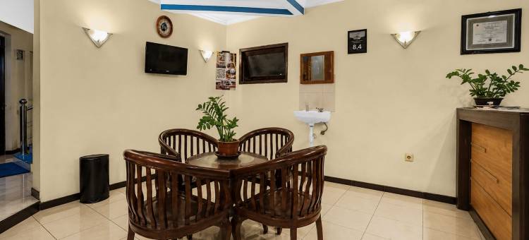 Townhouse Oak Lestari酒店(Townhouse Oak Hotel Lestari)图片