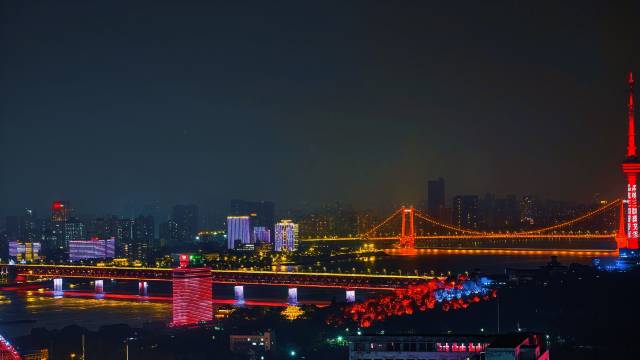 武汉汉正街江汉路步行街高空江景亚朵S酒店图片