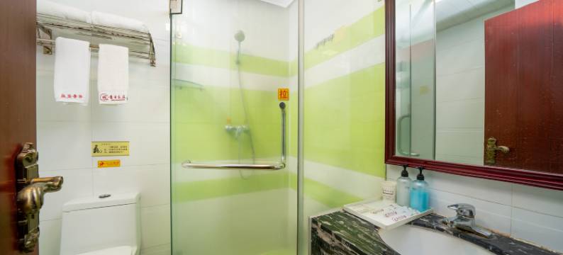 东莞书香岚庭客栈(塘厦中学店)图片