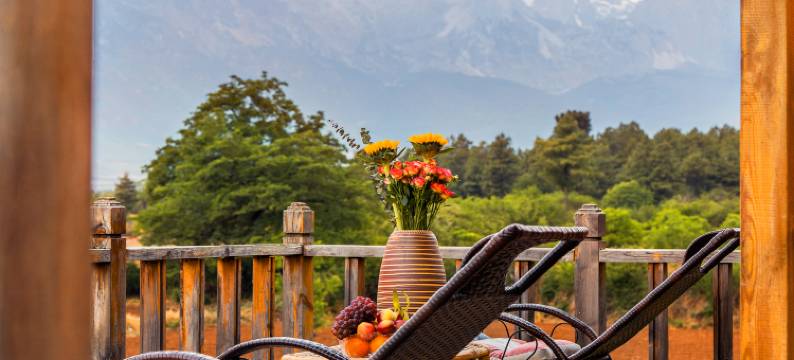 乡栖源Relax·览山独见雪山全景星宿图片