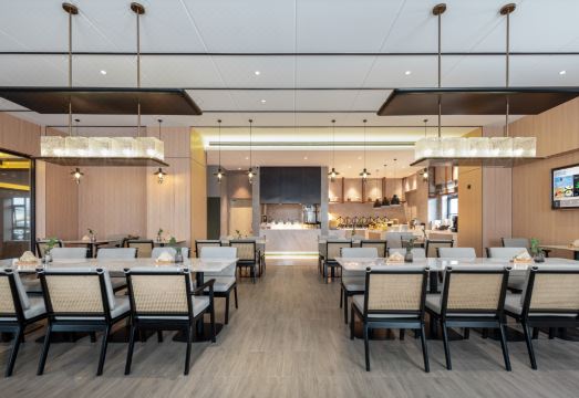 Dali High-speed railway station Erhai Park Atour Hotel Hotel Overview