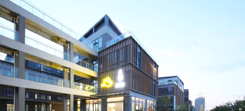 襄阳云湖问舍酒店(华侨城奇幻度假区店)图片