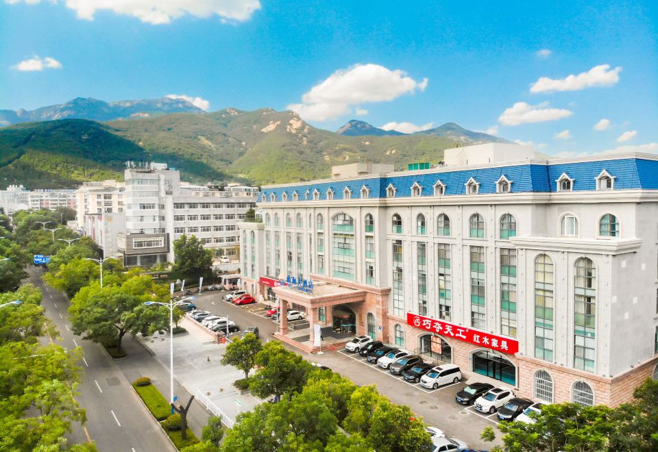 泰安山海大酒店（天外村店）外景图