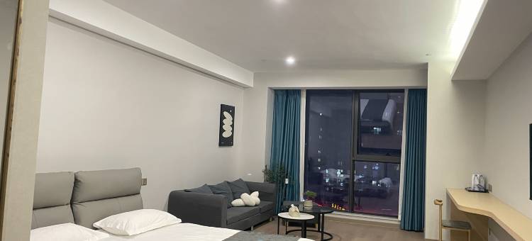 云禧酒店(长兴利时广场店)图片