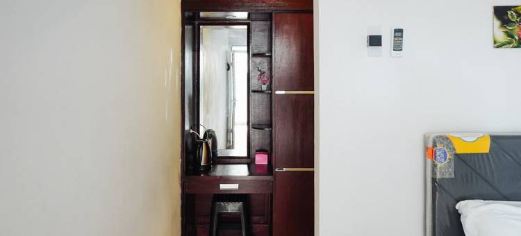 红门酒店清真-近马塔兰综合医院龙目岛2(RedDoorz Syariah near RSUD Mataram Lombok 2)图片