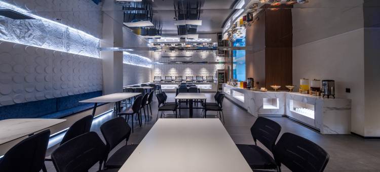 西双版纳景洪辰心度假酒店(告庄星光夜市店)图片