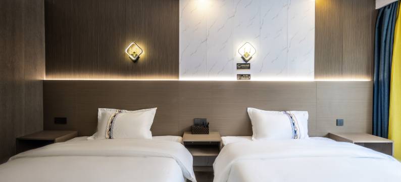 四姑娘山雪山情民宿图片