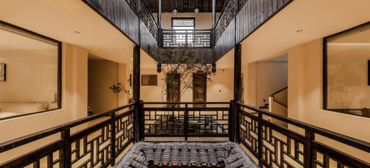 良園·天井四合院｜露台花园亲子度假民宿(边城茶洞景区店)图片
