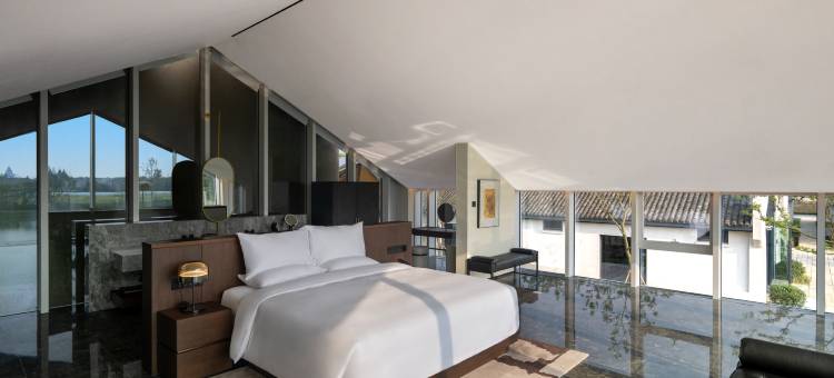 昆山阳澄湖有熊酒店图片