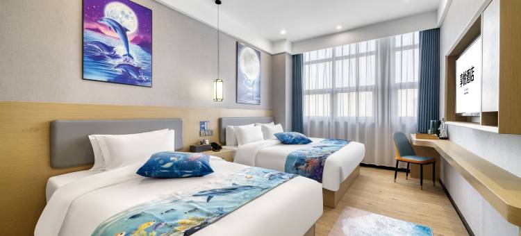 享悦逸居酒店(南浔古镇店)图片