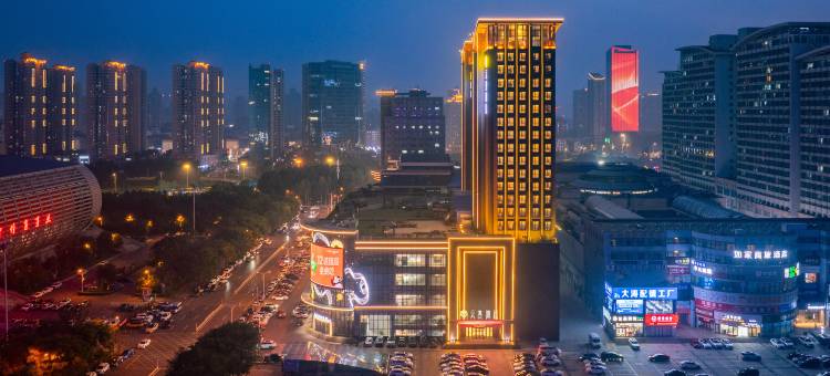 沈阳云湾酒店(奥体中心地铁站盛京大奥莱店)图片