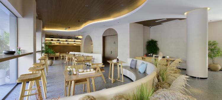馨际·设计师酒店(安康火车站汉江公园店)图片