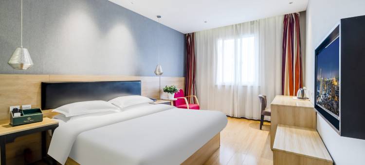 济南·巨幕高空影音酒店图片